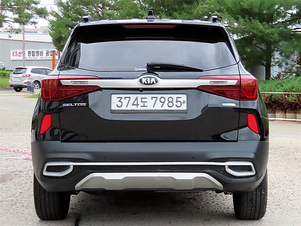 KIA Seltos - Vista 4