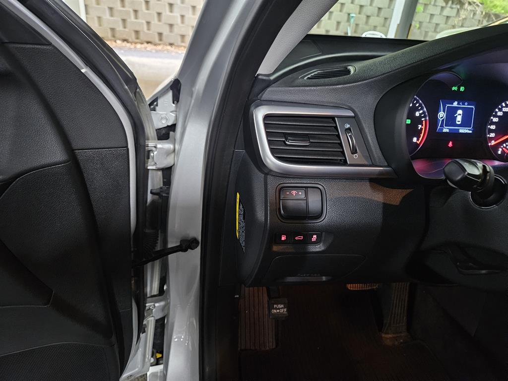 KIA K5 2018 Plateado - Importación desde Corea - HF Imports Iquique - Foto 18