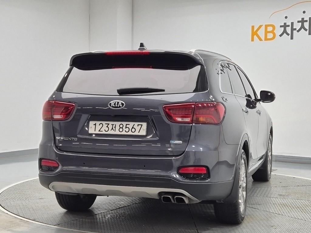 KIA Sorento - Vista 3