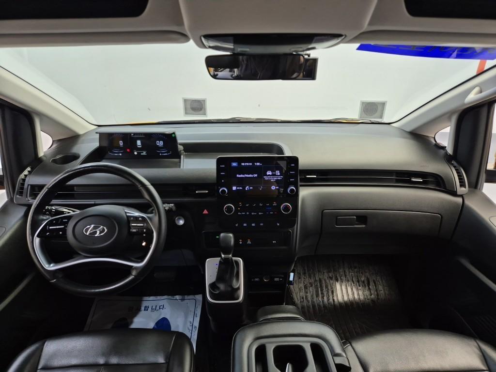 HYUNDAI Staria - Vista 7