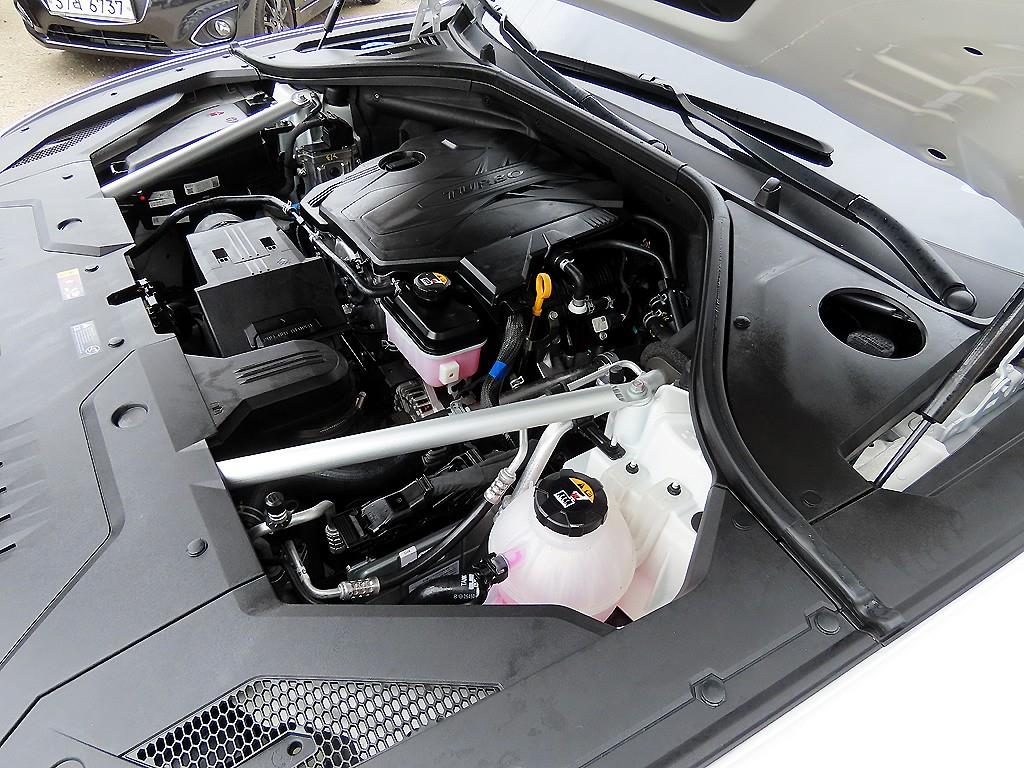 Genesis GV70 2025 Blanco - Importación desde Corea - HF Imports Iquique - Foto 19