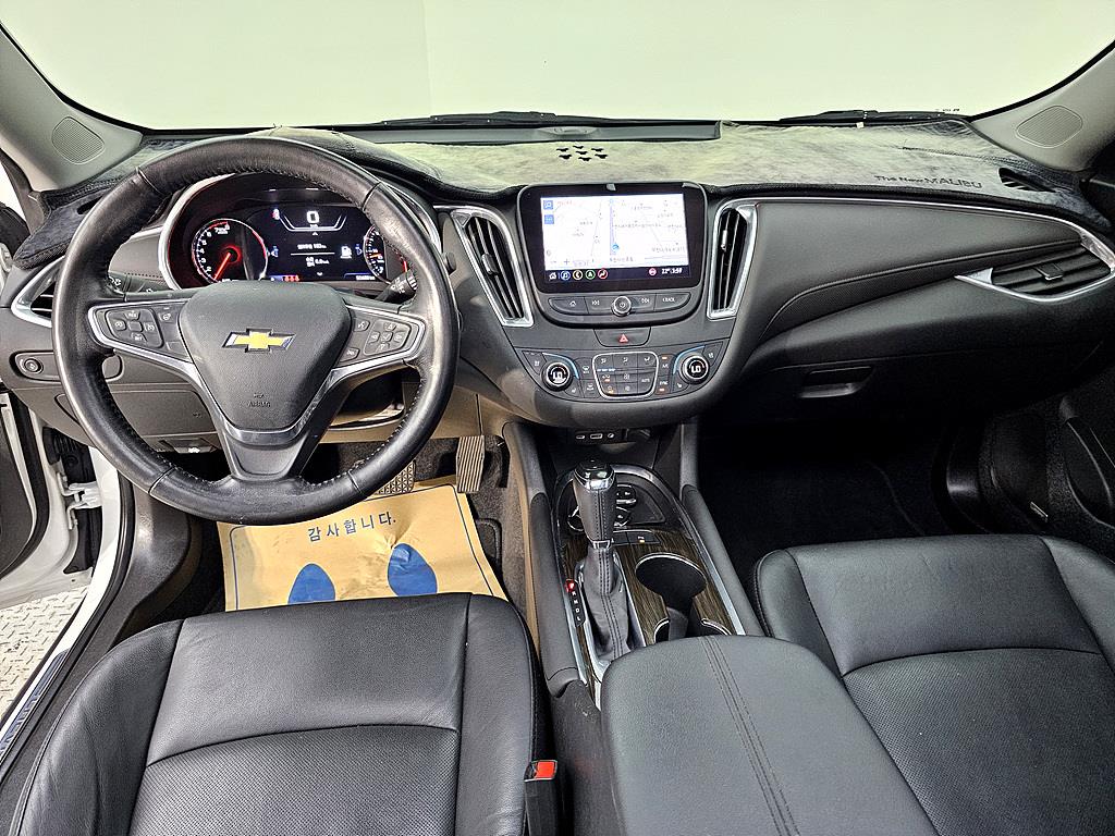 Chevrolet Malibu - Vista 5