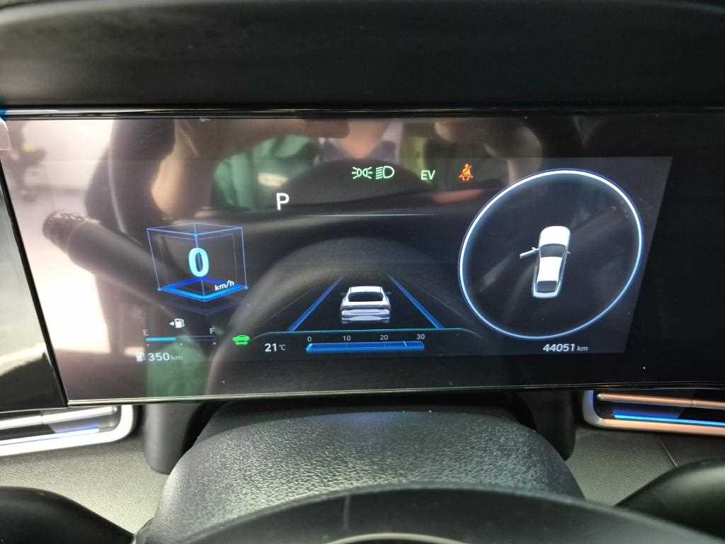 HYUNDAI Avante - Vista 6