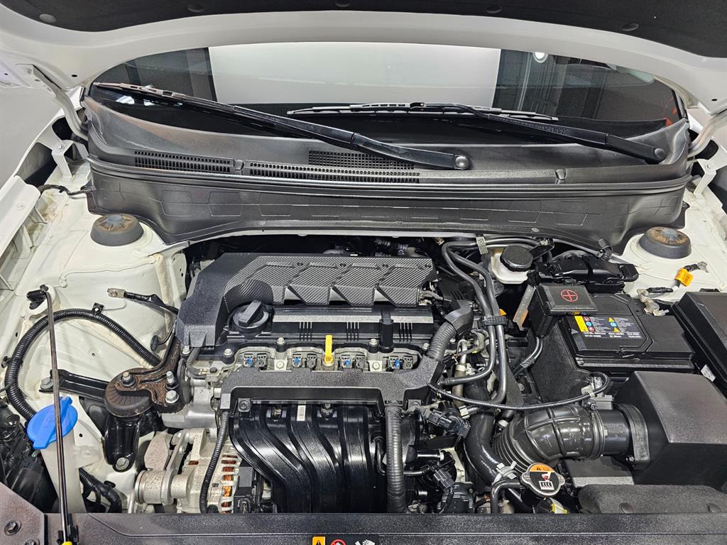 HYUNDAI Venue - Vista 10