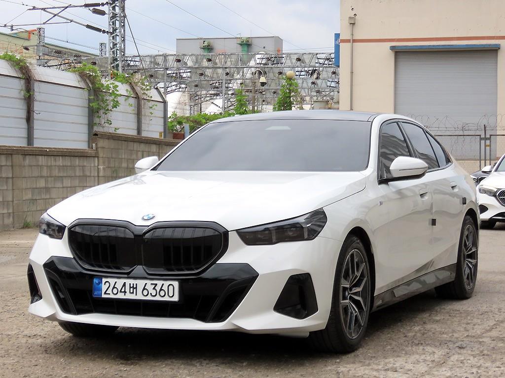 BMW 5 Series - Vista 2
