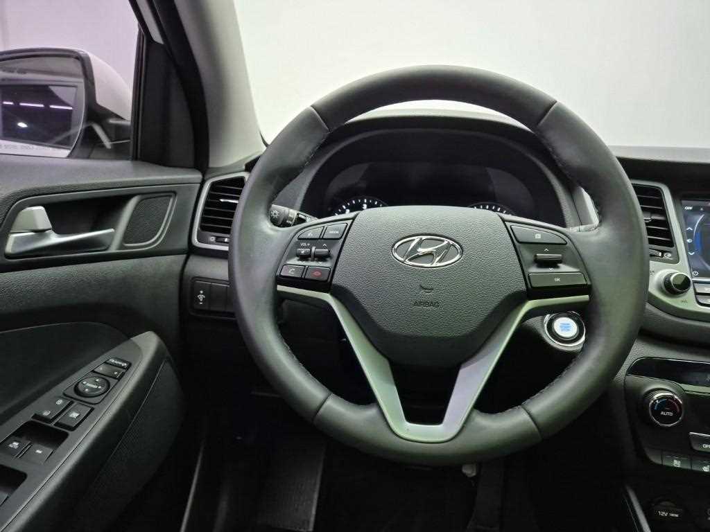 HYUNDAI Tucson - Vista 9