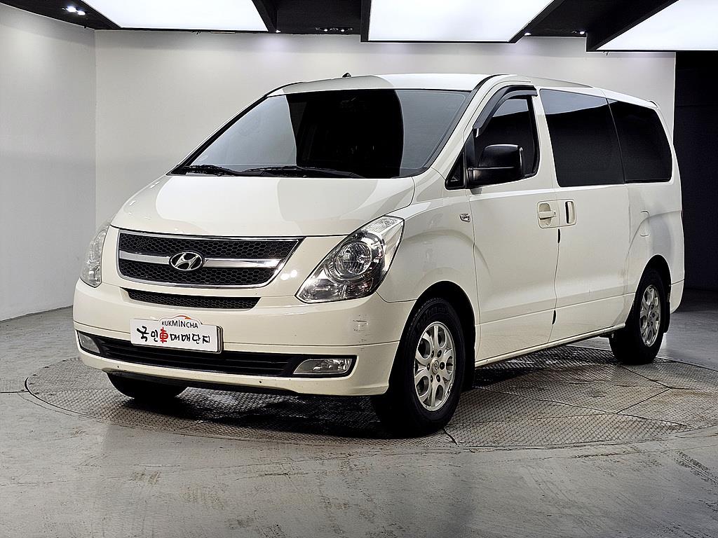 HYUNDAI Starex 2011 Blanco - Importación desde Corea - HF Imports Iquique - Foto 1
