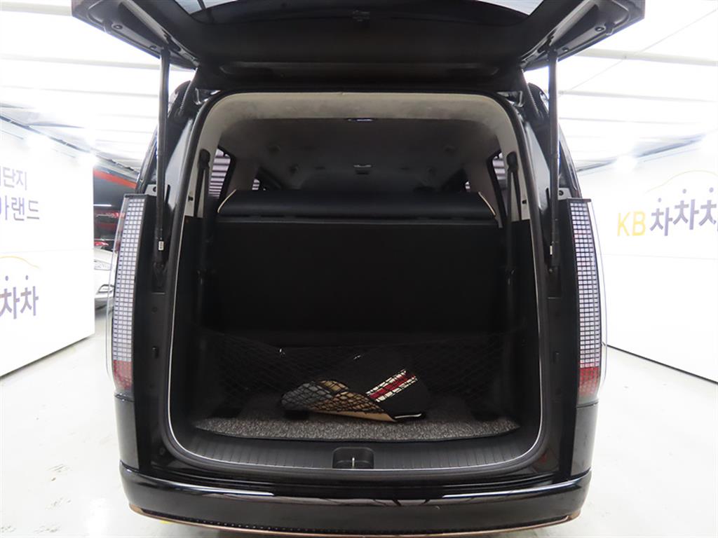 HYUNDAI Staria 2023 Negro - Importación desde Corea - HF Imports Iquique - Foto 18
