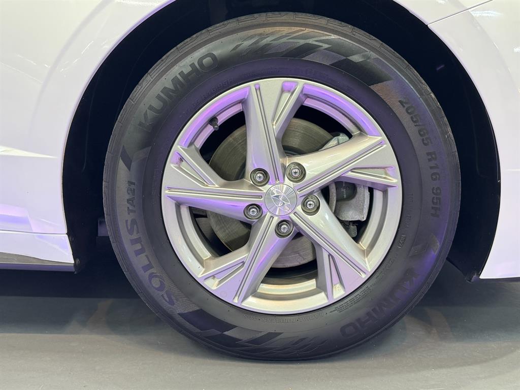 HYUNDAI Sonata 2022 Blanco - Importación desde Corea - HF Imports Iquique - Foto 13