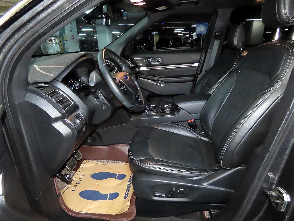Ford Explorer - Vista 6