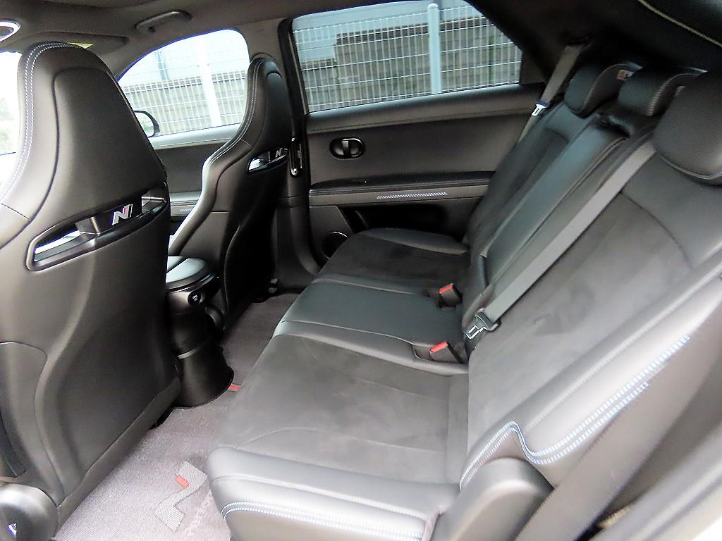 HYUNDAI Ioniq 5 - Vista 6