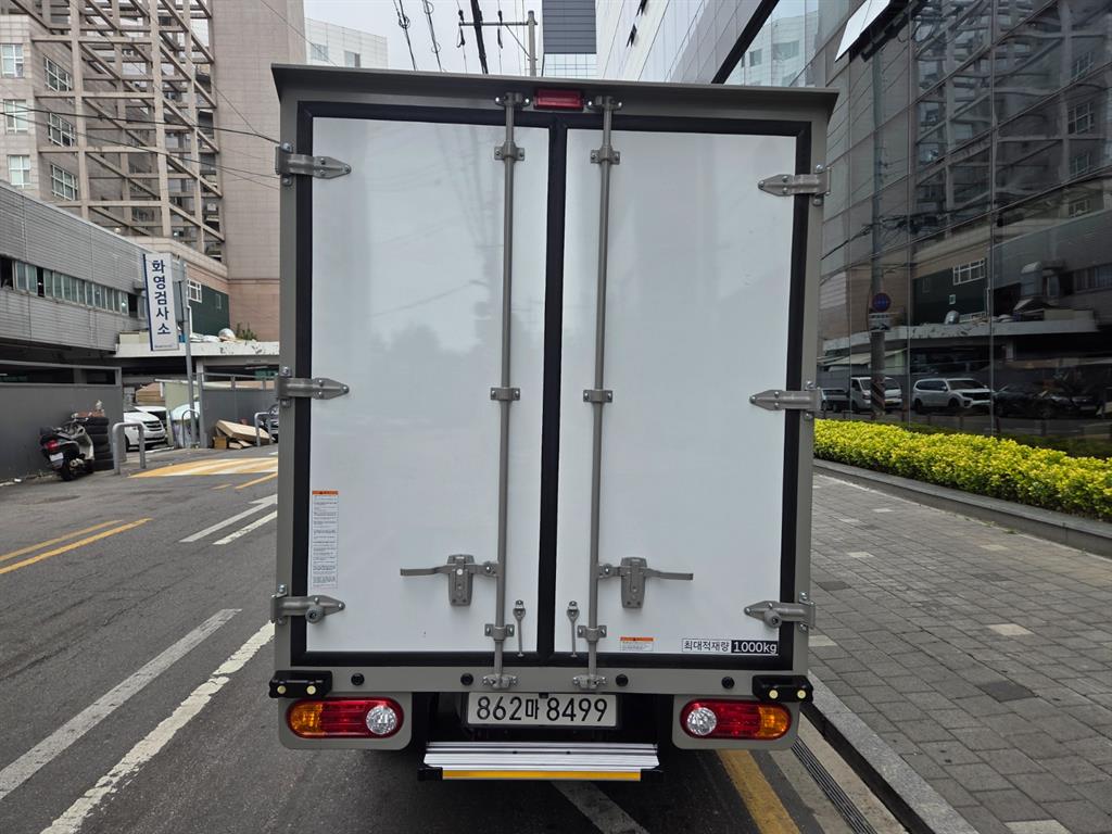 Small Truck Normal Box(High Deck) - Vista 3