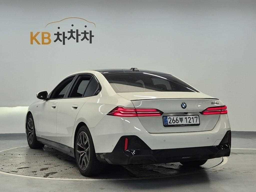BMW 5 Series - Vista 2