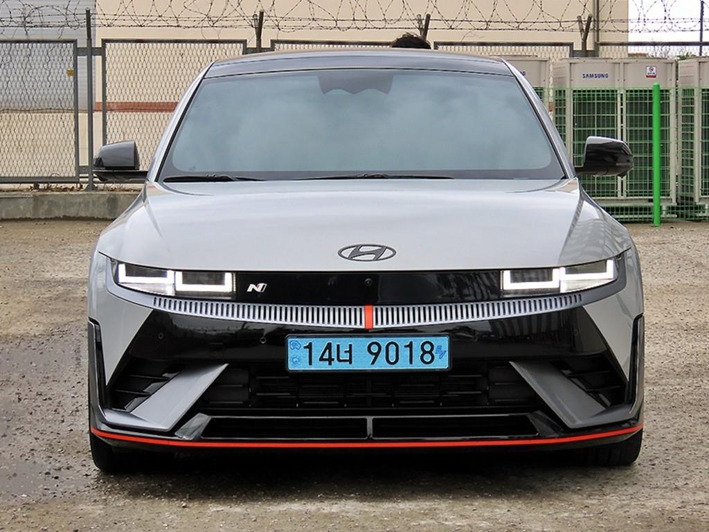 HYUNDAI Ioniq 5 2024 Gris - Importación desde Corea - HF Imports Iquique - Foto 1