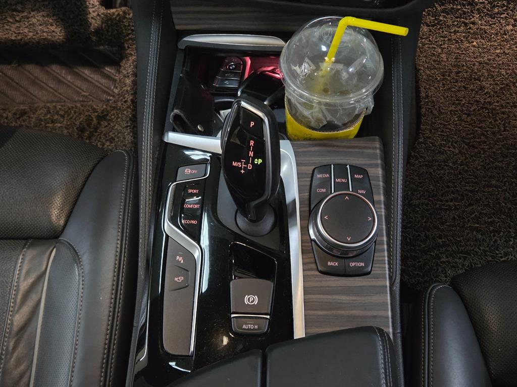 BMW 5 Series 2018 Gris - Importación desde Corea - HF Imports Iquique - Foto 13