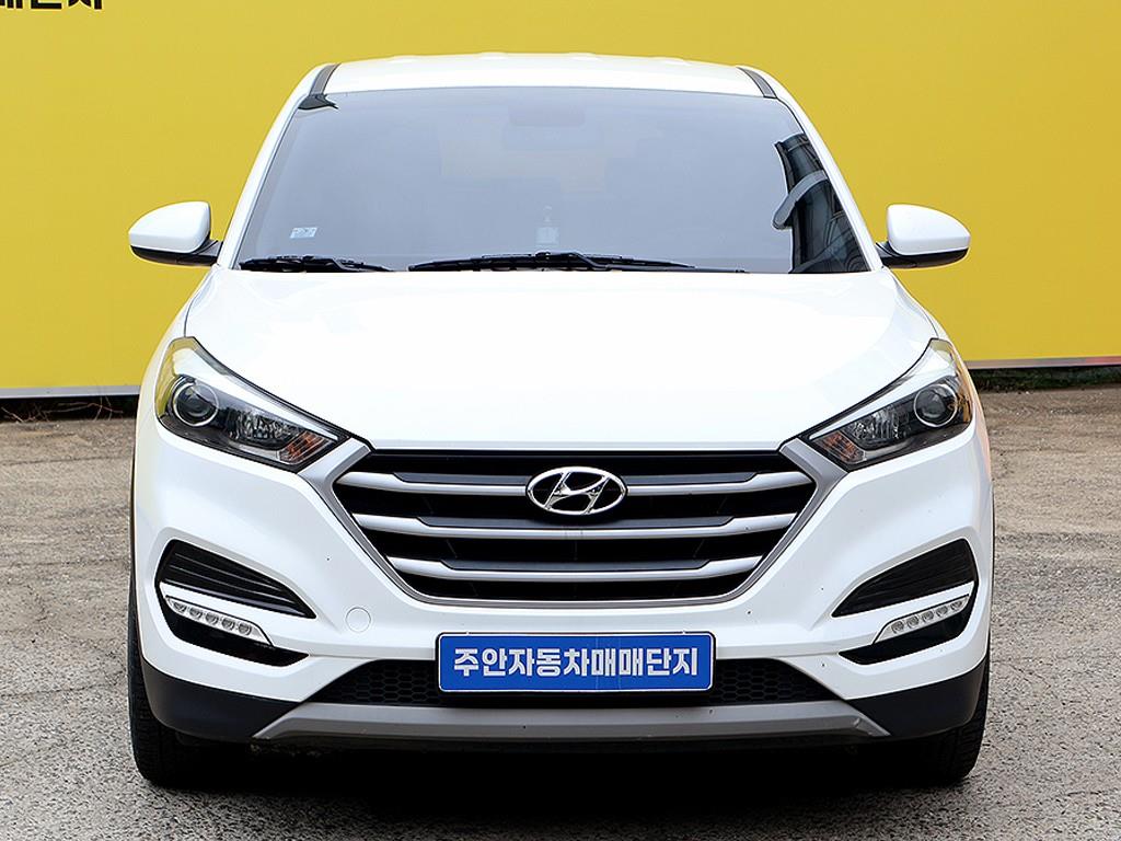 HYUNDAI Tucson 2018 Blanco - Importación desde Corea - HF Imports Iquique - Foto 1