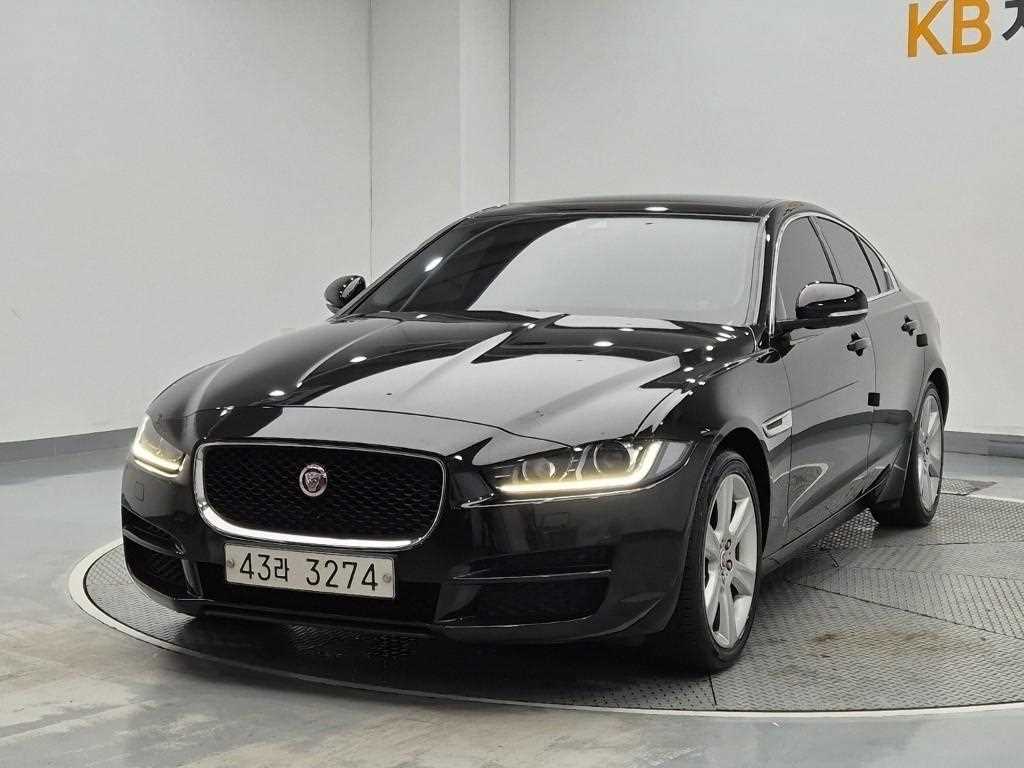 Jaguar XE 2017 Negro - Importación desde Corea - HF Imports Iquique - Foto 1