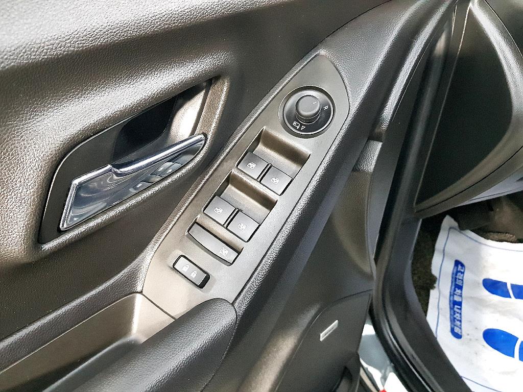 Chevrolet Trax - Vista 11