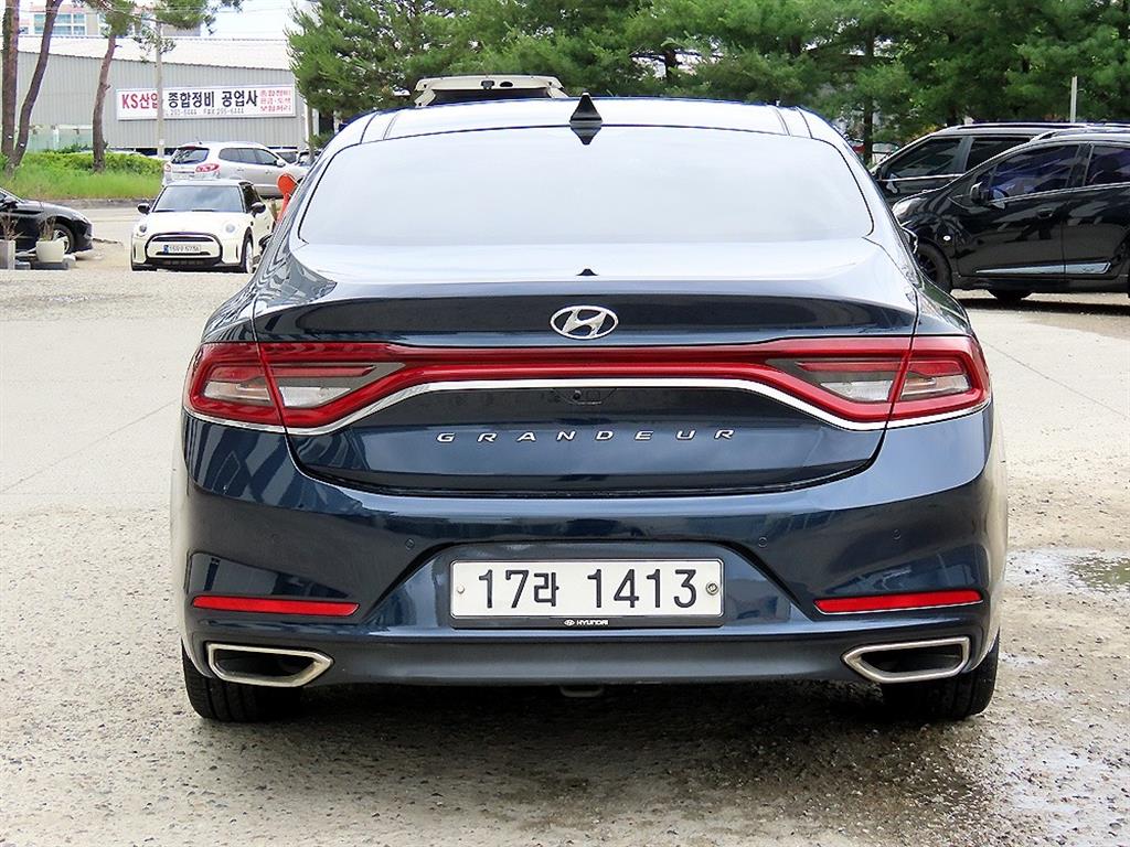 HYUNDAI Grandeur - Vista 4