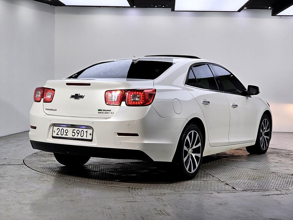 Chevrolet Malibu - Vista 4