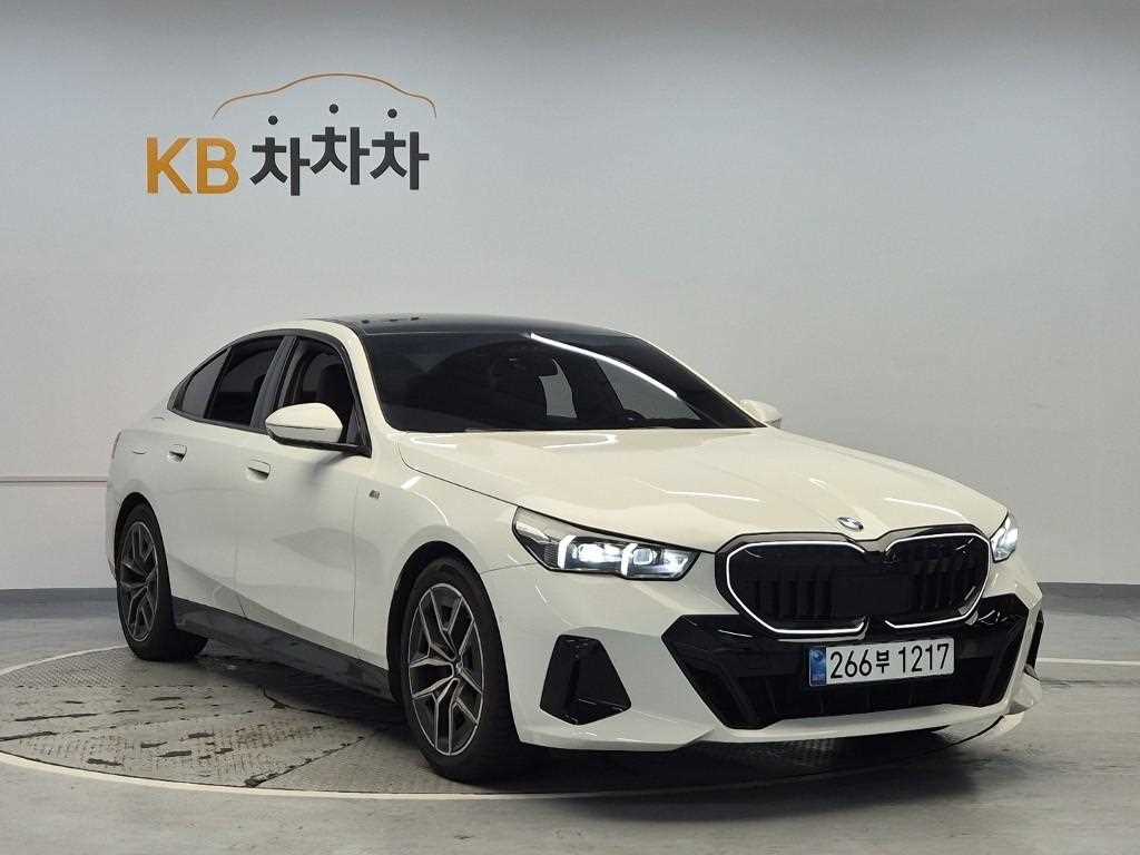 BMW 5 Series - Vista 4