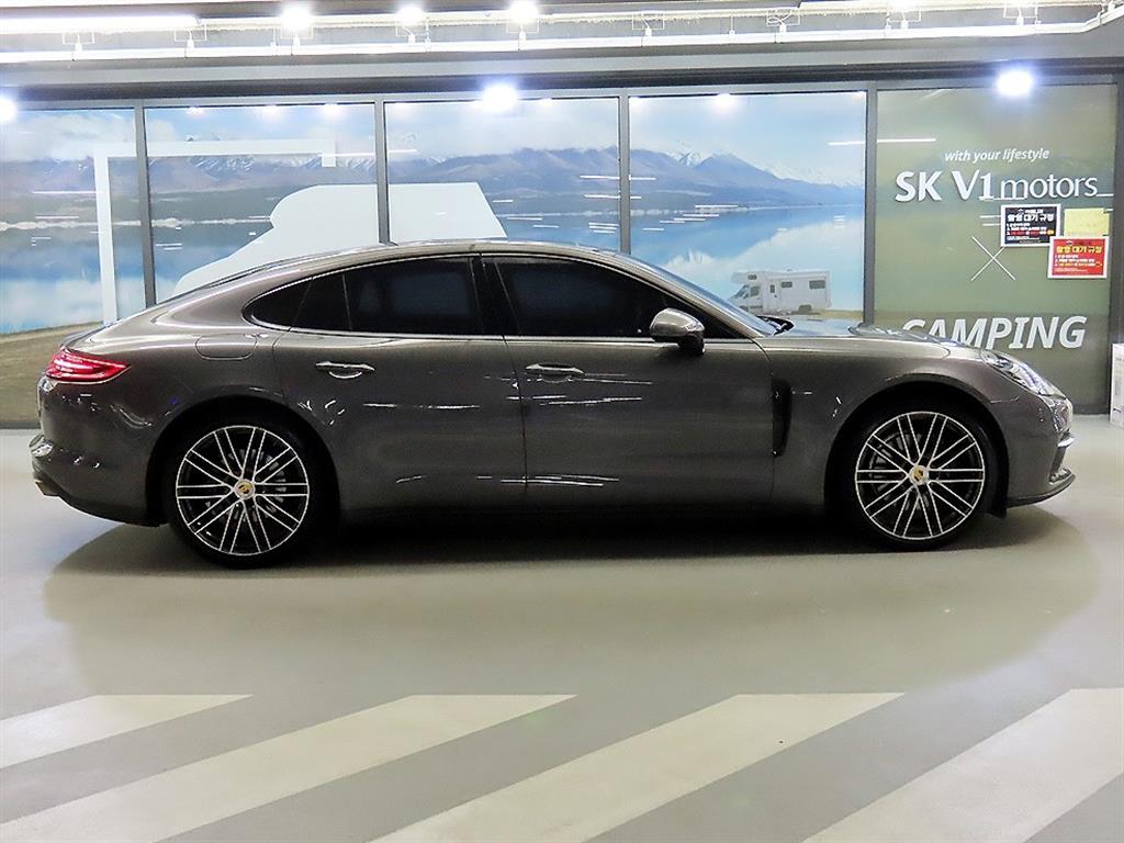 Porsche Panamera - Vista 3