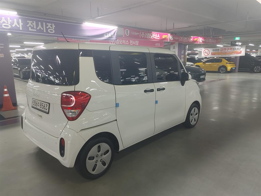 KIA Ray - Vista 4