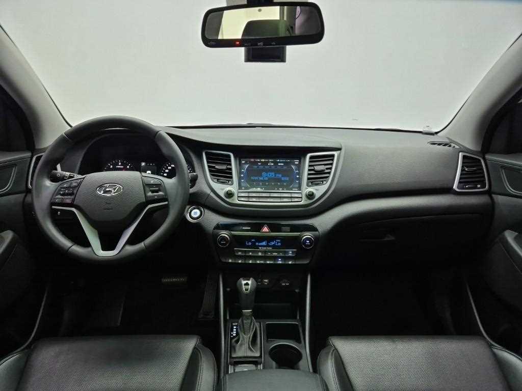 HYUNDAI Tucson - Vista 7