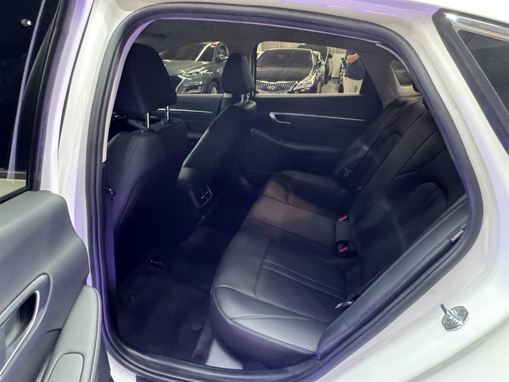 HYUNDAI Sonata - Vista 8