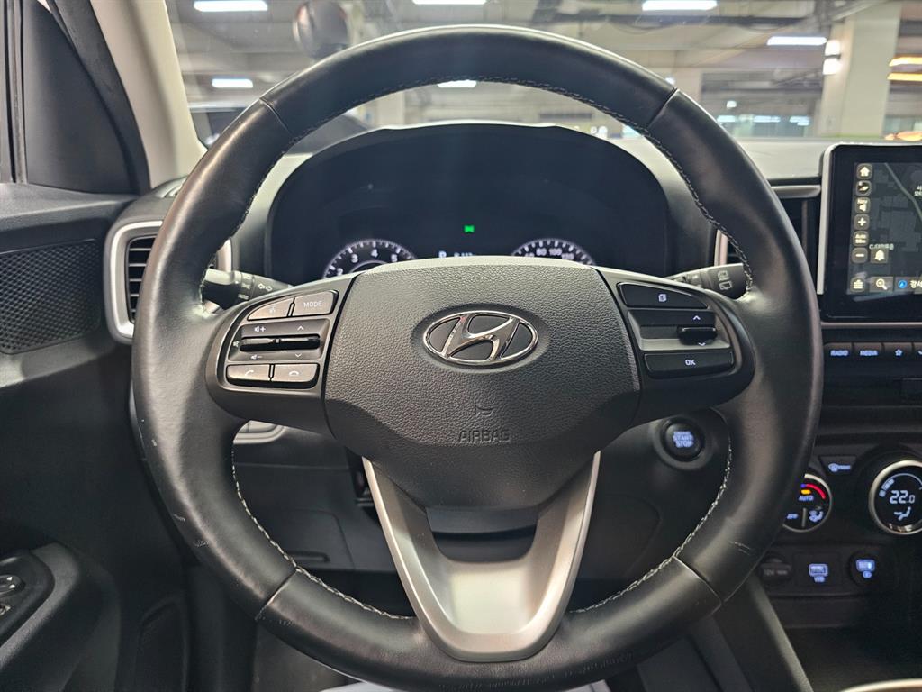 HYUNDAI Venue - Vista 9