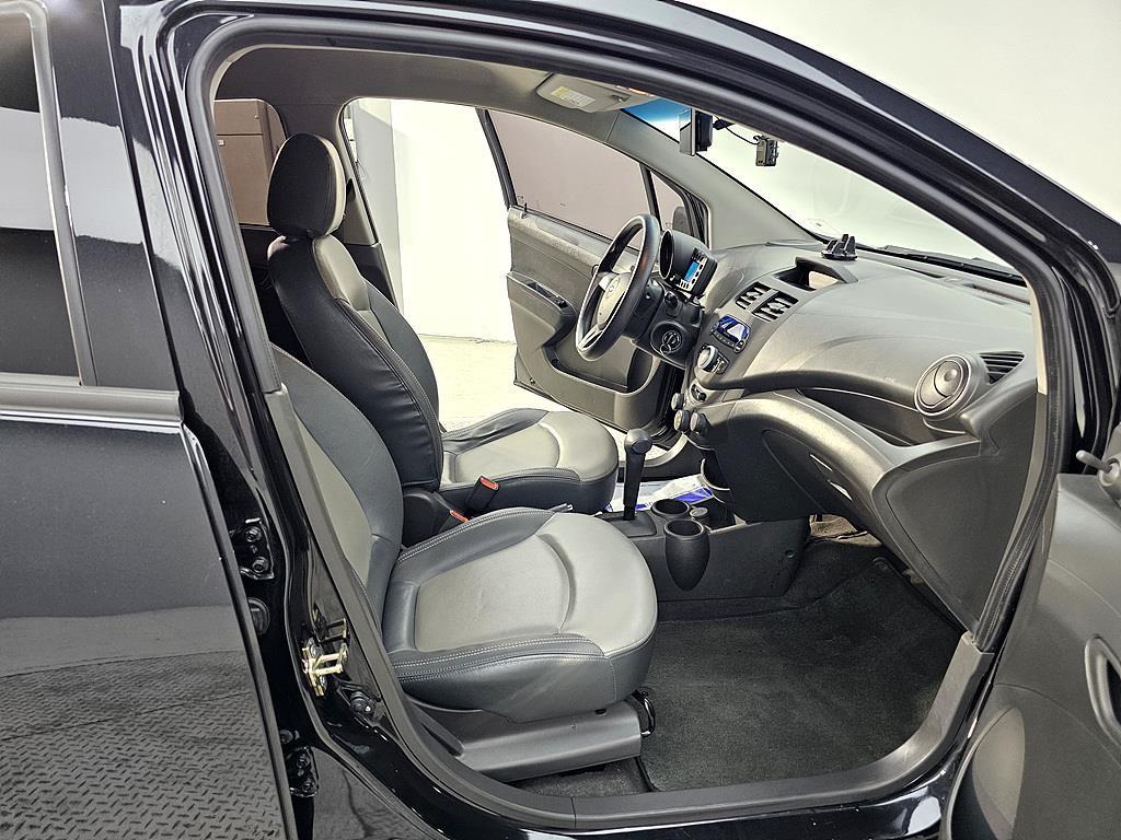 Chevrolet Spark - Vista 11