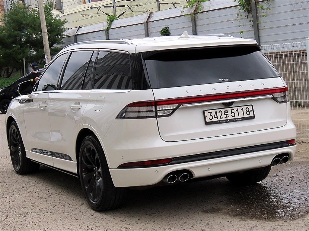 Lincoln Aviator - Vista 3