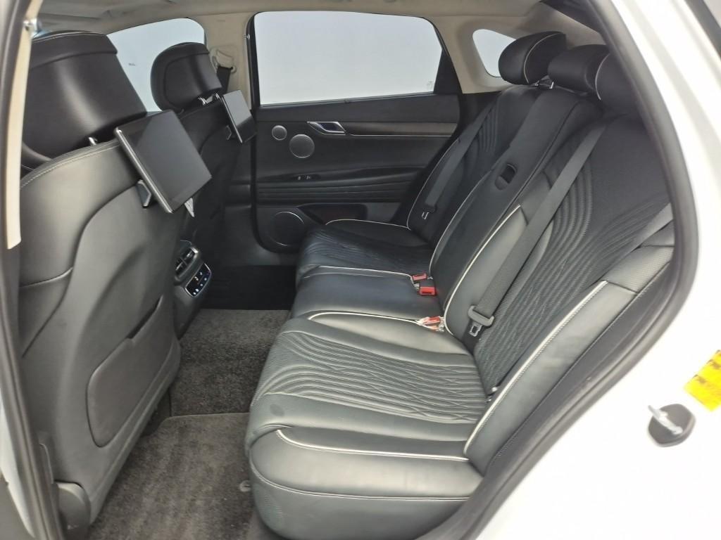 Genesis G80 - Vista 12