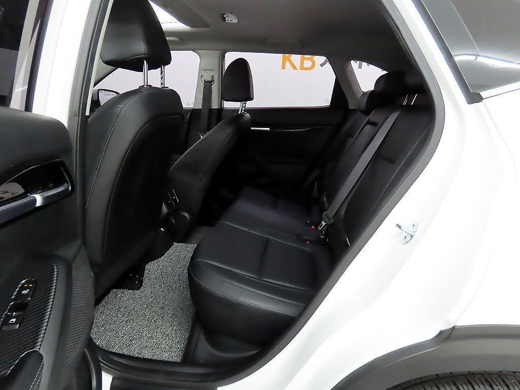 KIA Seltos - Vista 6