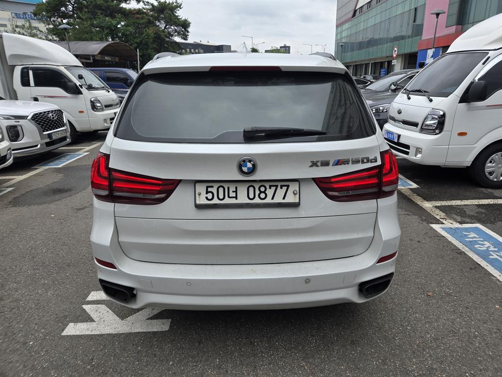 BMW X5 - Vista 4