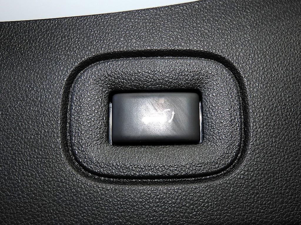 SAMSUNG QM6 2019 Blanco - Importación desde Corea - HF Imports Iquique - Foto 16