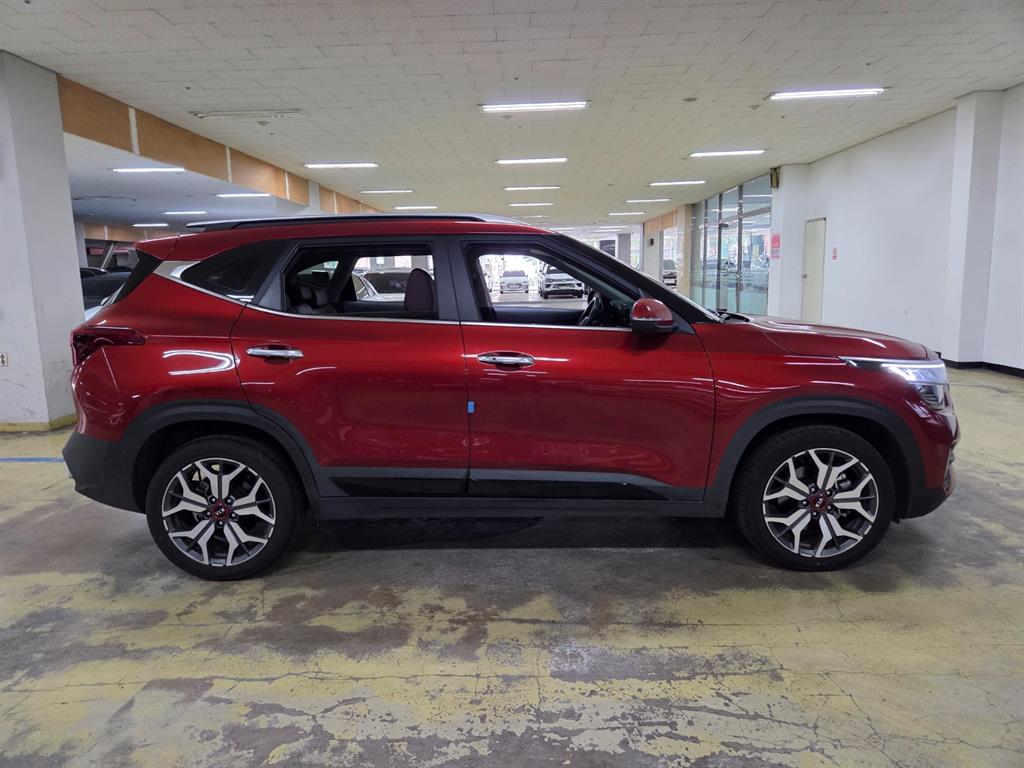 KIA Seltos - Vista 5