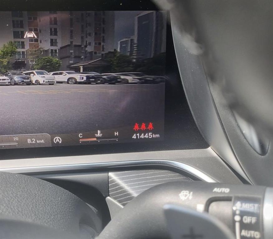 Genesis G90 - Vista 5