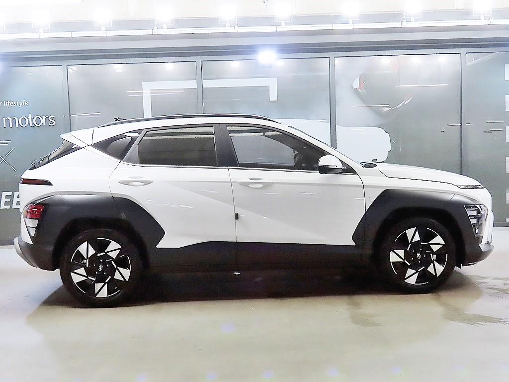 HYUNDAI Kona - Vista 3