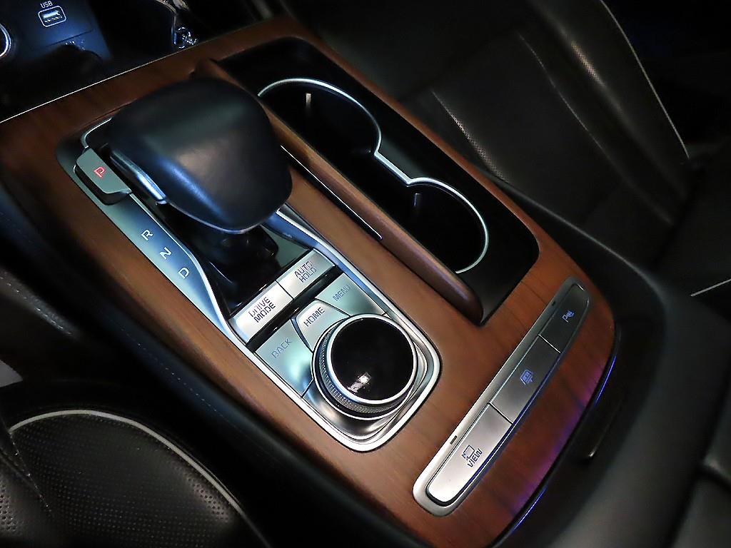 KIA K9 - Vista 12