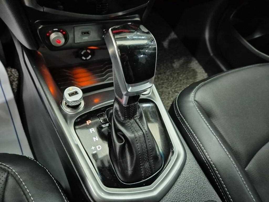 Ssangyong Tivoli - Vista 8