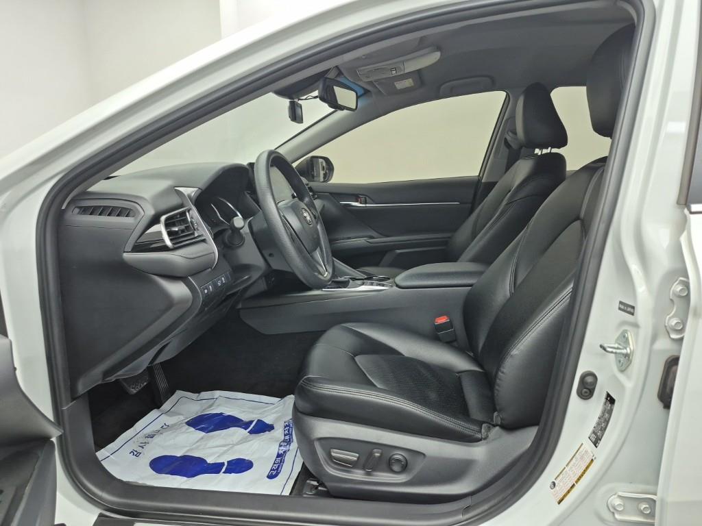 Toyota Camry - Vista 11