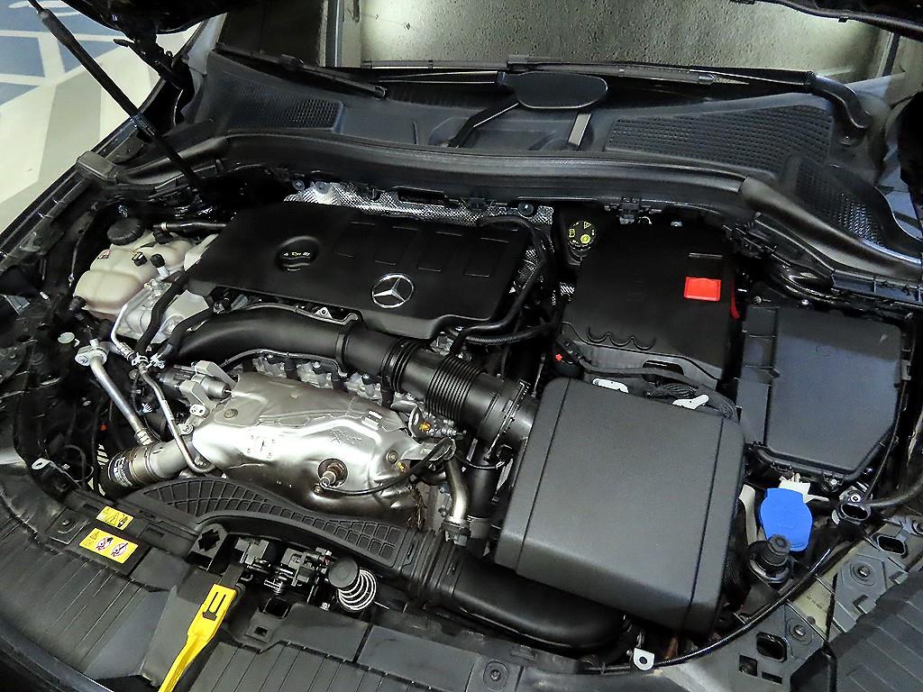 Mercedes Benz GLA Class 2023 Negro - Importación desde Corea - HF Imports Iquique - Foto 19