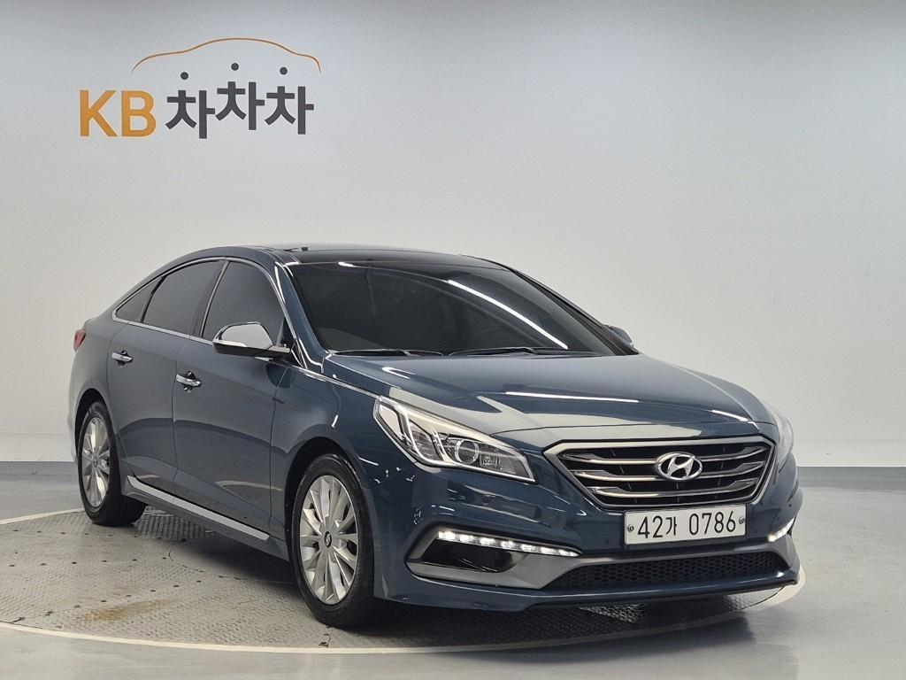 HYUNDAI Sonata - Vista 4