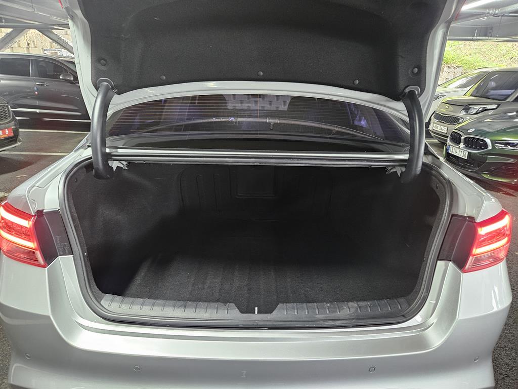 KIA K5 - Vista 5
