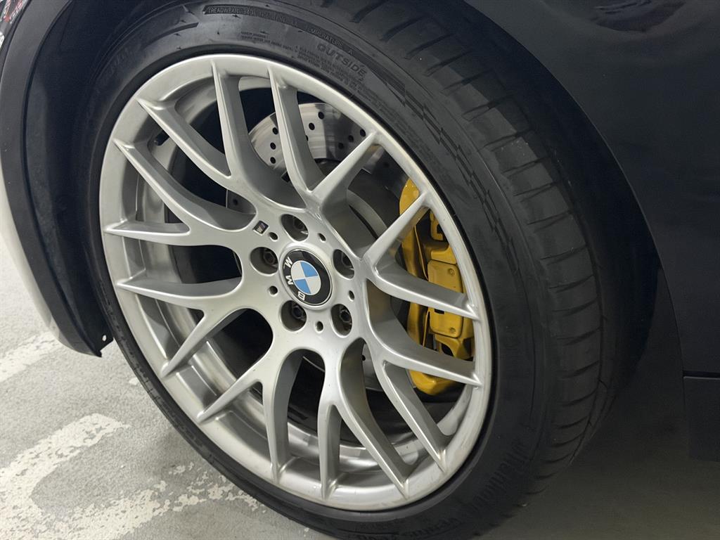BMW 3 series 2010 Negro - Importación desde Corea - HF Imports Iquique - Foto 13