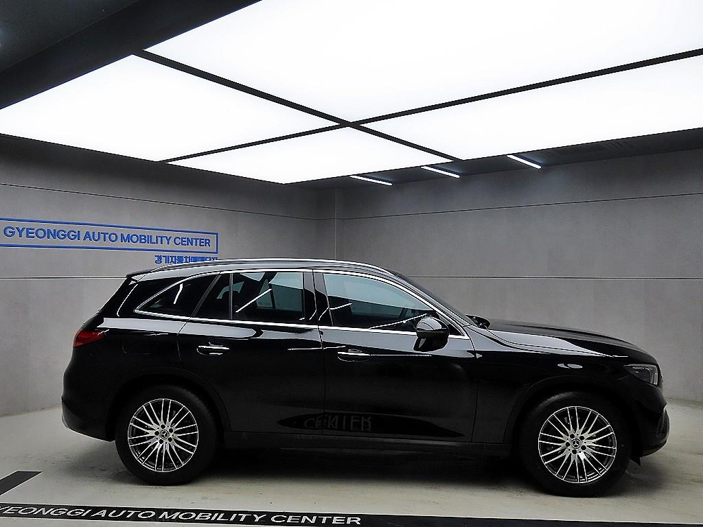 Mercedes Benz GLC Class - Vista 2