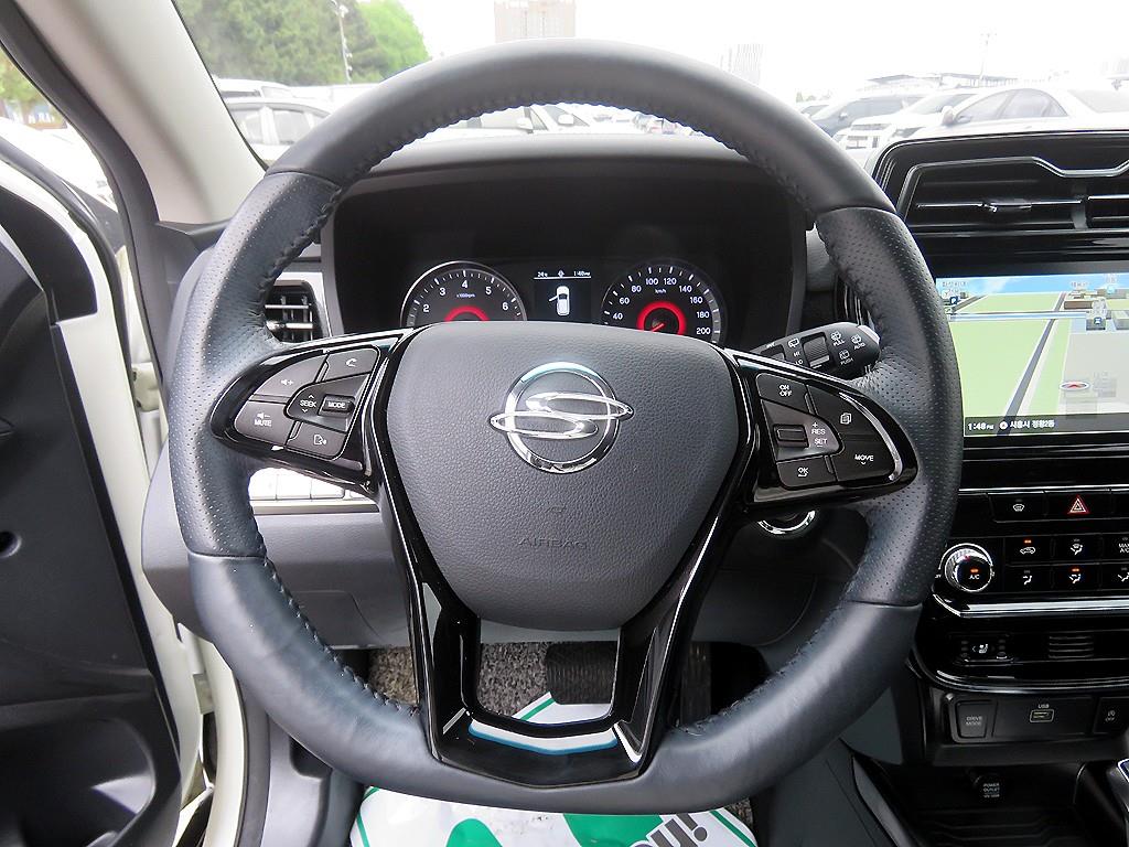 Ssangyong Tivoli - Vista 12