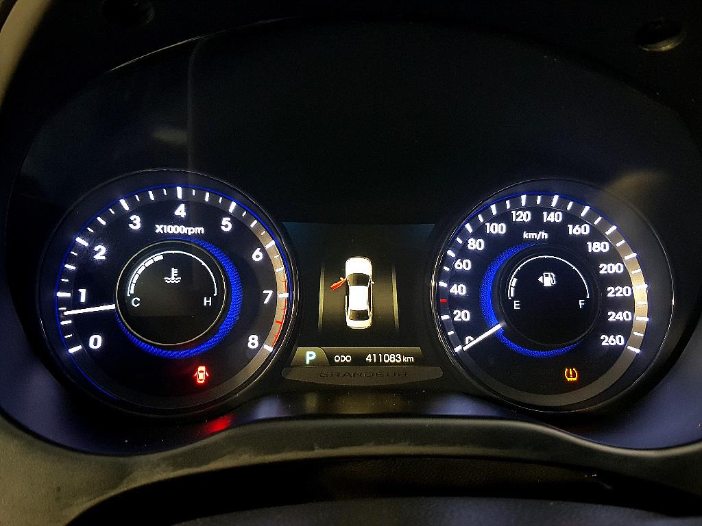HYUNDAI Grandeur - Vista 7