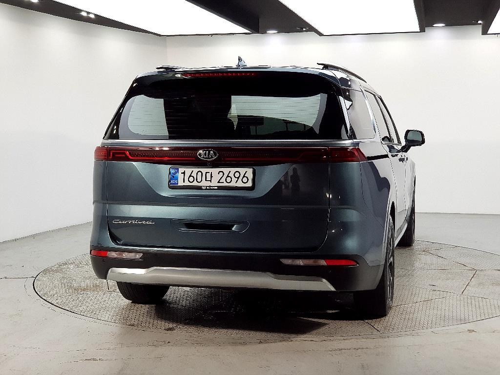 KIA Carnival - Vista 3